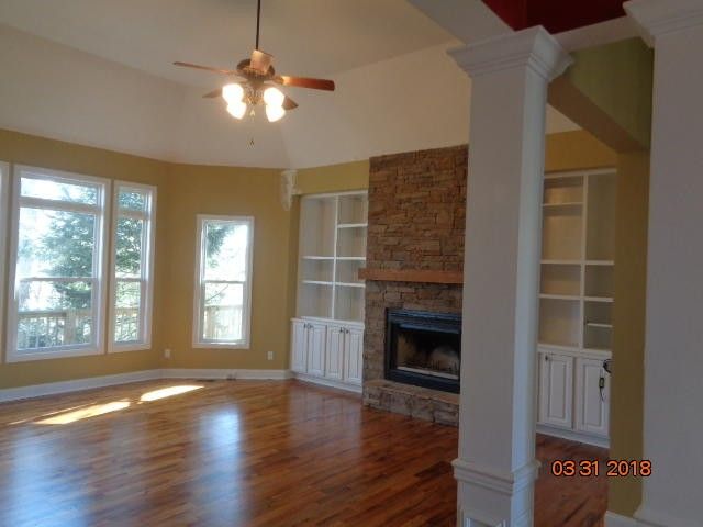 1424 Chickadee Cir, Maryville, TN 37801