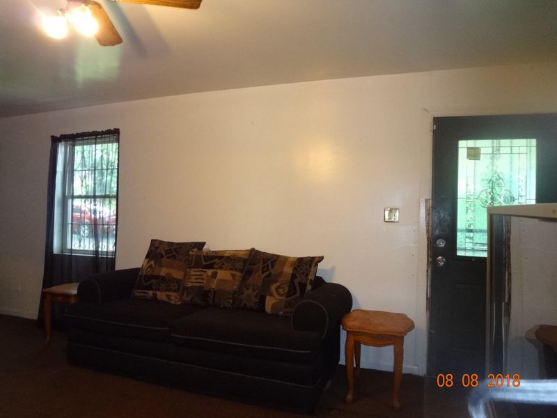 404 Surrey Rd, Knoxville, TN 37915