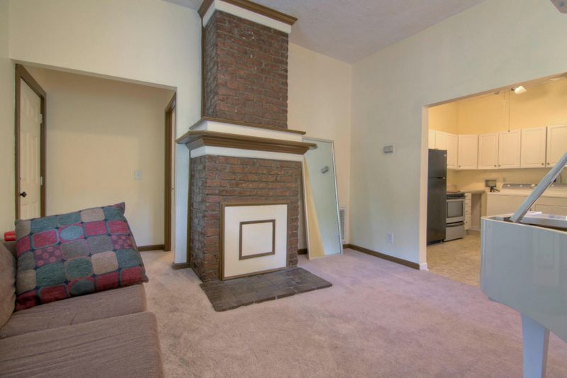 325 E Columbia Ave, Knoxville, TN 37917