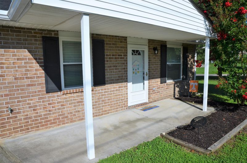6123 Bill Murray Ln, Knoxville, TN 37912