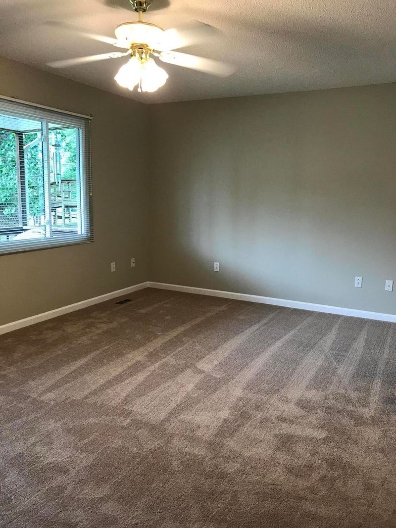 3247 Wilderness Rd, Knoxville, TN 37917