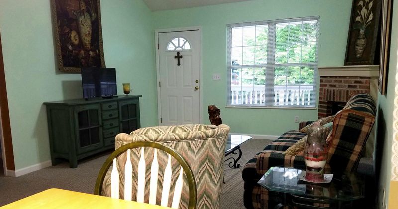 818 Plantation Dr, Sevierville, TN 37863
