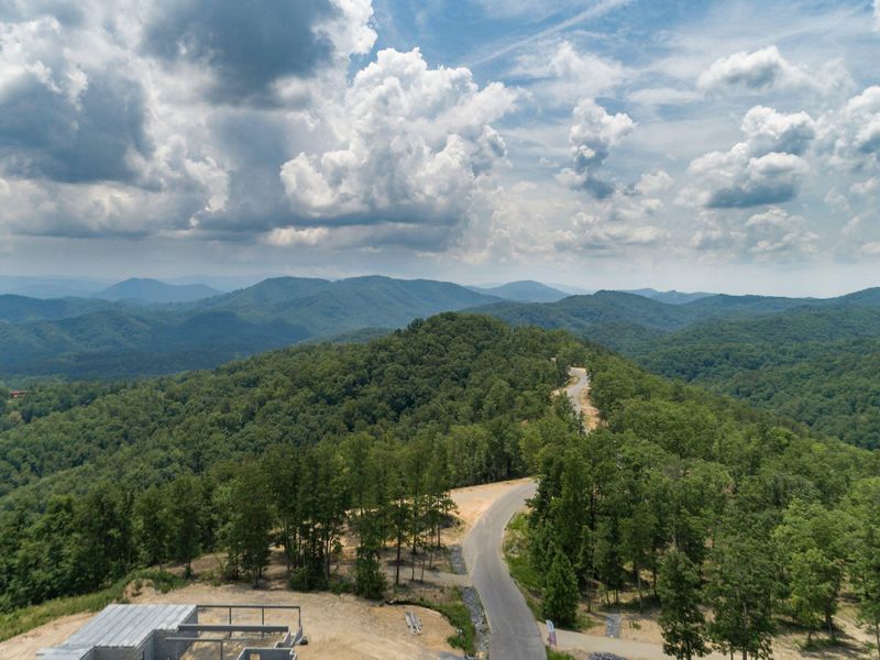 175 Smoky Bluff Tr, Sevierville, TN 37862