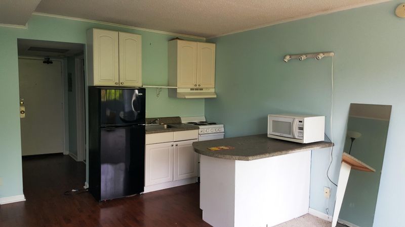 1700 W Clinch Ave #414, Knoxville, TN 37916