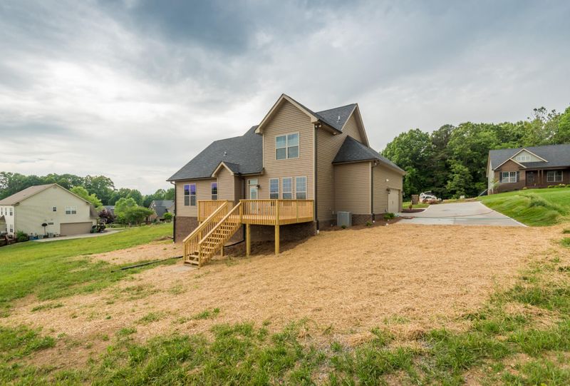 8112 Frederick John St, Knoxville, TN 37938