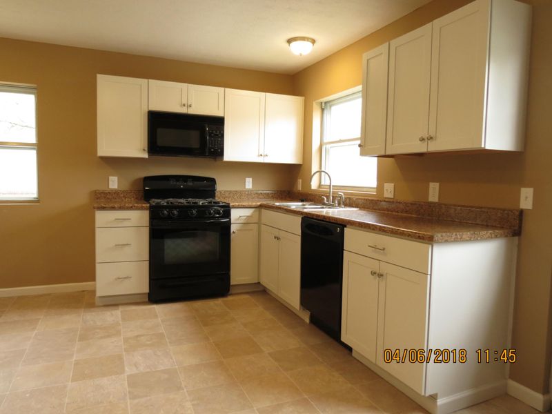 210 W Fairview Rd, Oak Ridge, TN 37830