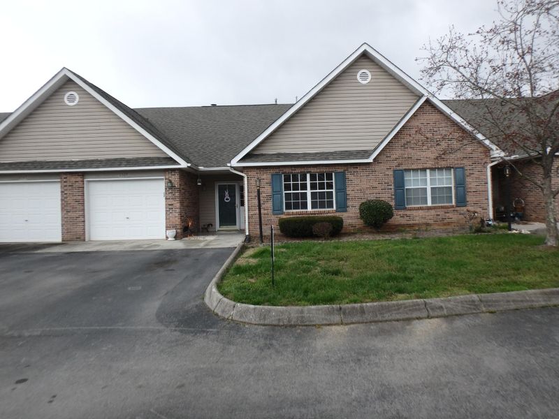 6509 Hickory Valley Way, Knoxville, TN 37918