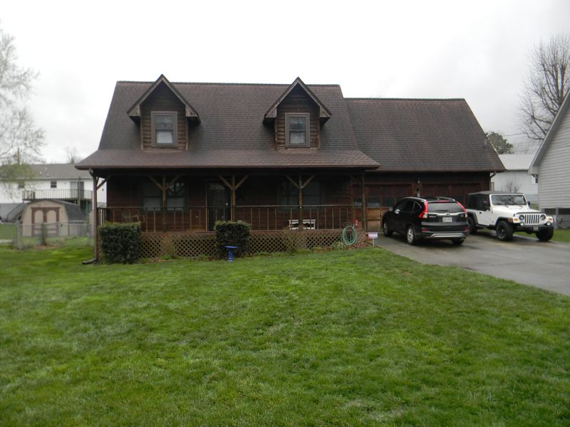213 Issac Ct, Maryville, TN 37804