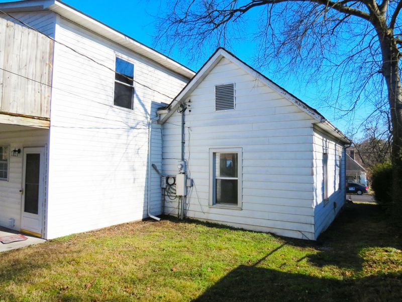 423 E Caldwell Ave, Knoxville, TN 37917