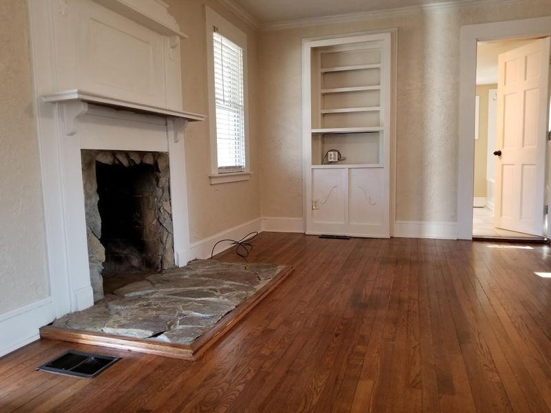 619 E Beavercreek Dr, Knoxville, TN 37918