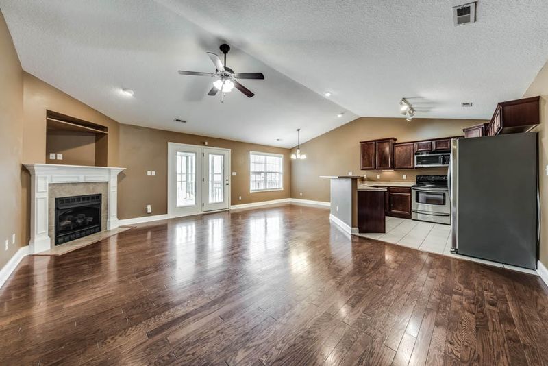 5523 Meadow Wells Dr, Knoxville, TN 37924