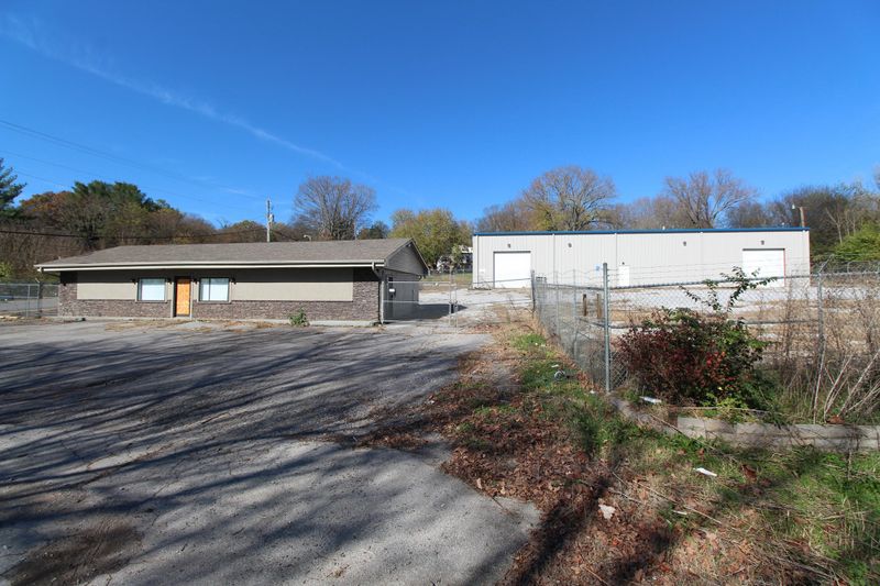 7301 Old Rutledge Pike, Knoxville, TN 37924