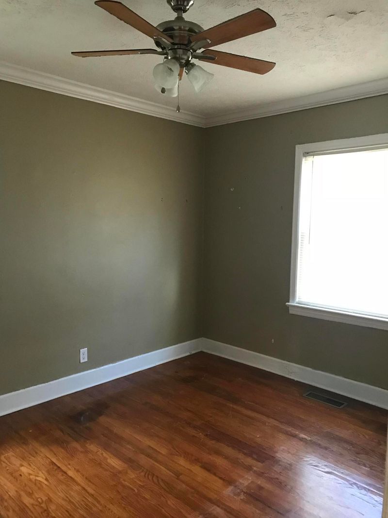 5111 Ne Rockcrest Rd, Knoxville, TN 37918