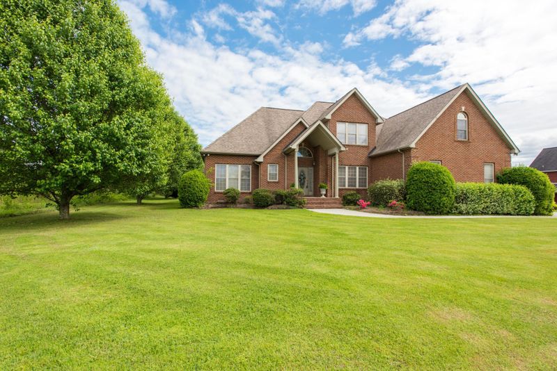 2830 E Emory Rd, Knoxville, TN 37938