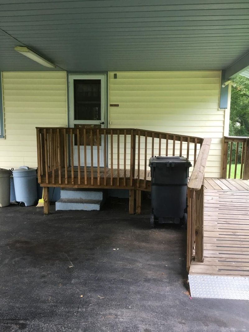 5017 Woodglen Dr, Knoxville, TN 37921