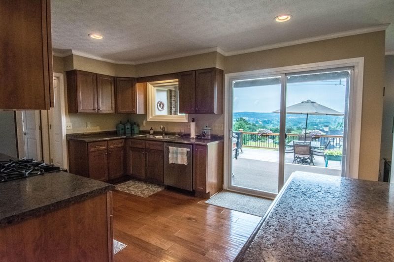 6700 Cochise Dr, Knoxville, TN 37918