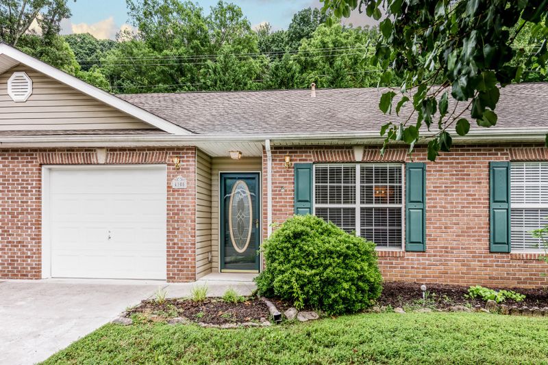 4105 Darwin Way, Knoxville, TN 37918