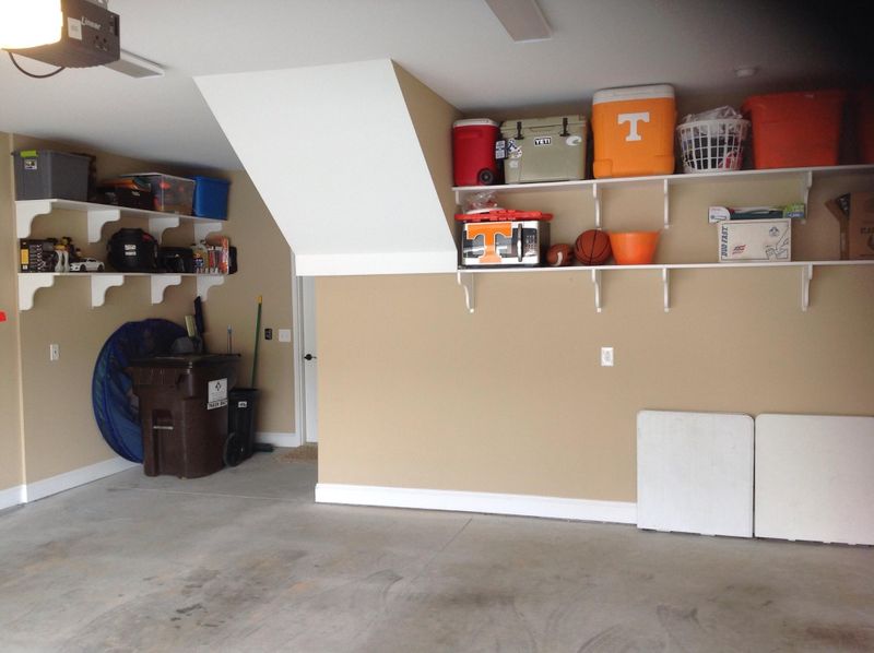 1527 Autumn Path Ln, Knoxville, TN 37918