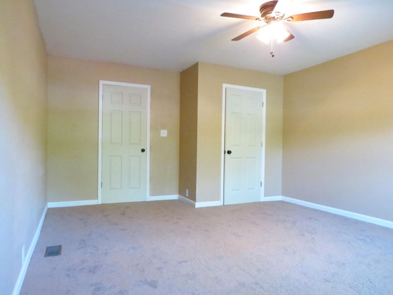 3504 June St, Knoxville, TN 37920