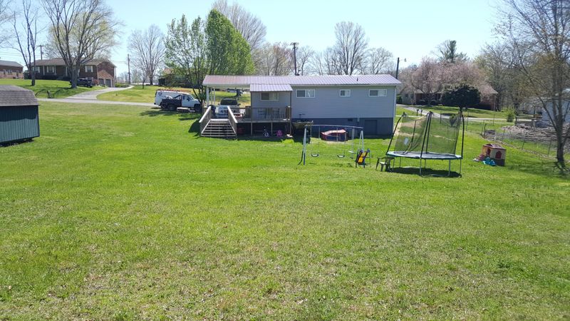 7511 N Ruggles Ferry Pike, Knoxville, TN 37924