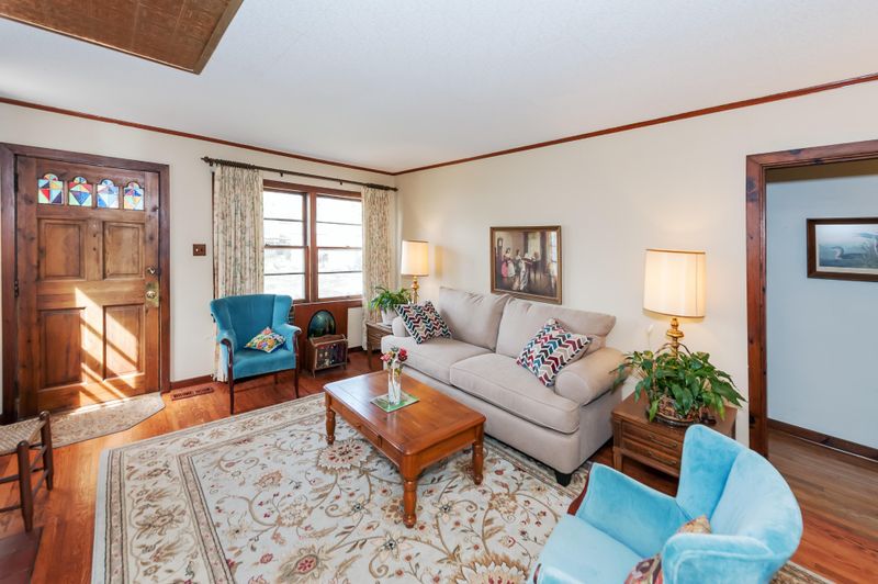 2454 Kennington Rd, Knoxville, TN 37917