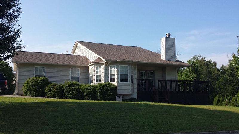 6816 Rambling Brooks Ln, Knoxville, TN 37918
