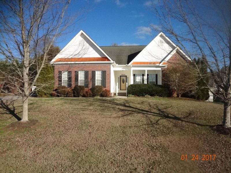5214 Summer Rose Blvd, Knoxville, TN 37918