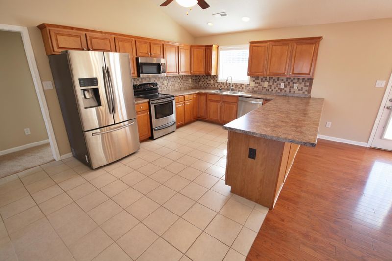 7719 Cooper Meadows Ln, Knoxville, TN 37938