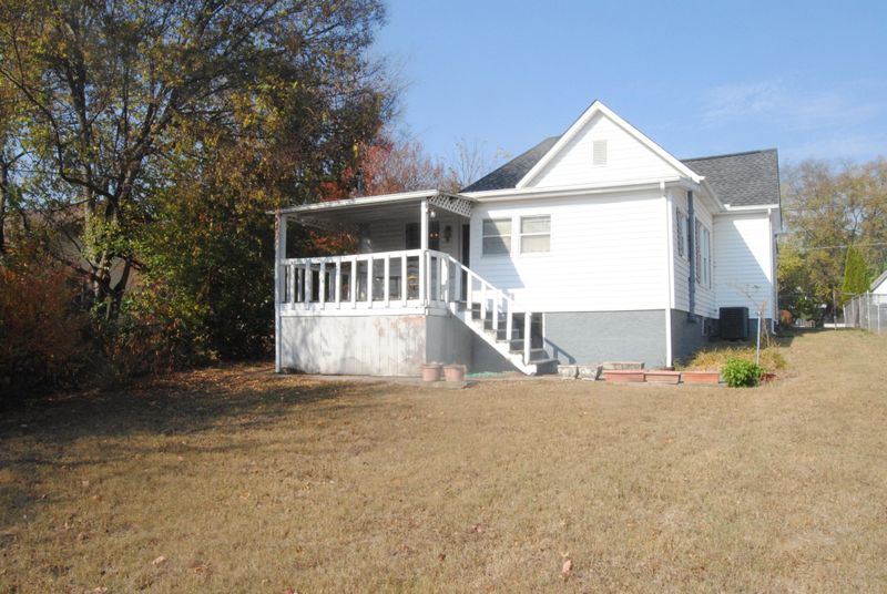1608 Ne Lawson Ave, Knoxville, TN 37917