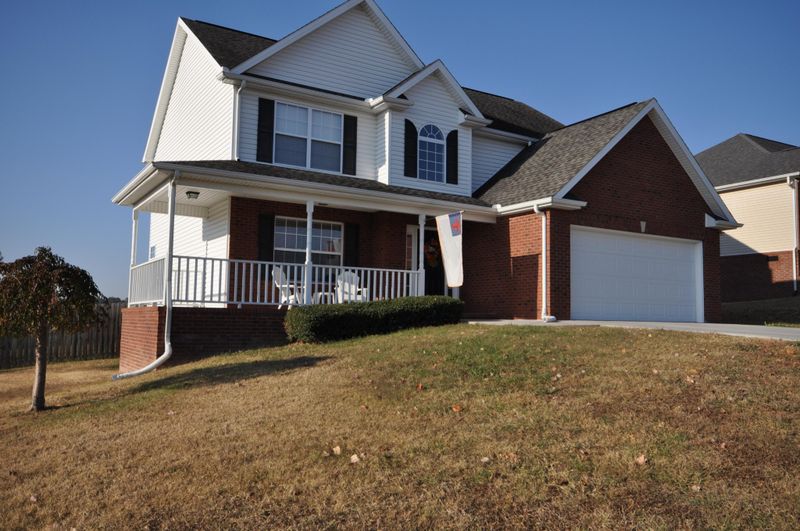 8233 Jade Tree Ln, Knoxville, TN 37938
