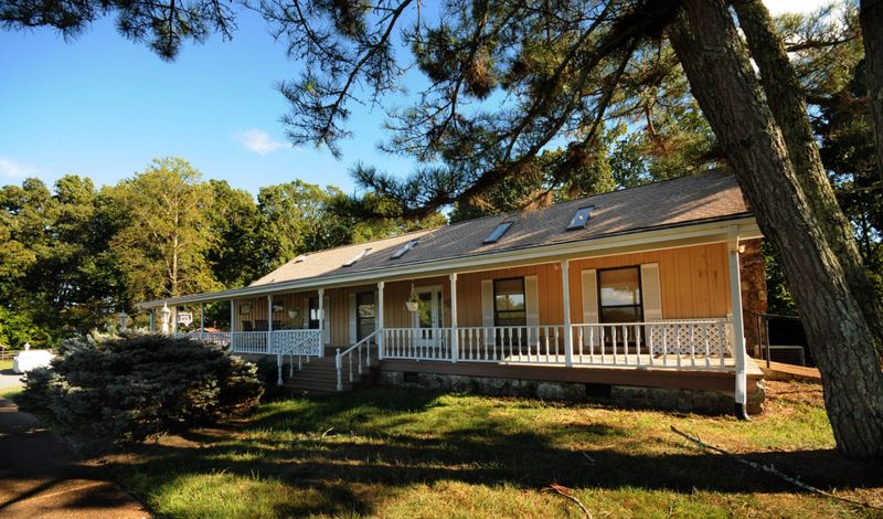 8205 Walker Rd, Knoxville, TN 37938