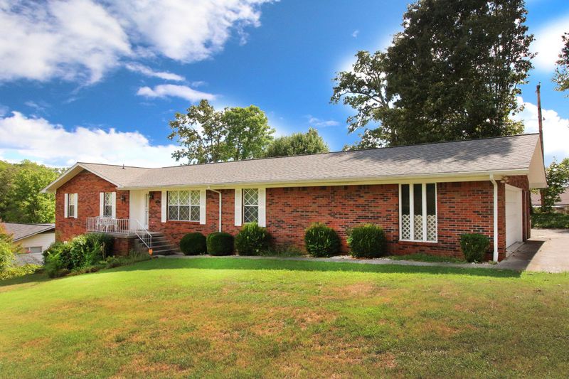 6101 Se Jilson Rd, Knoxville, TN 37920