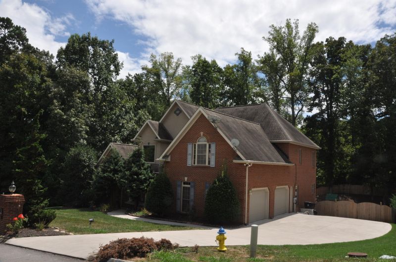6509 Virginia Lee Ln, Knoxville, TN 37918