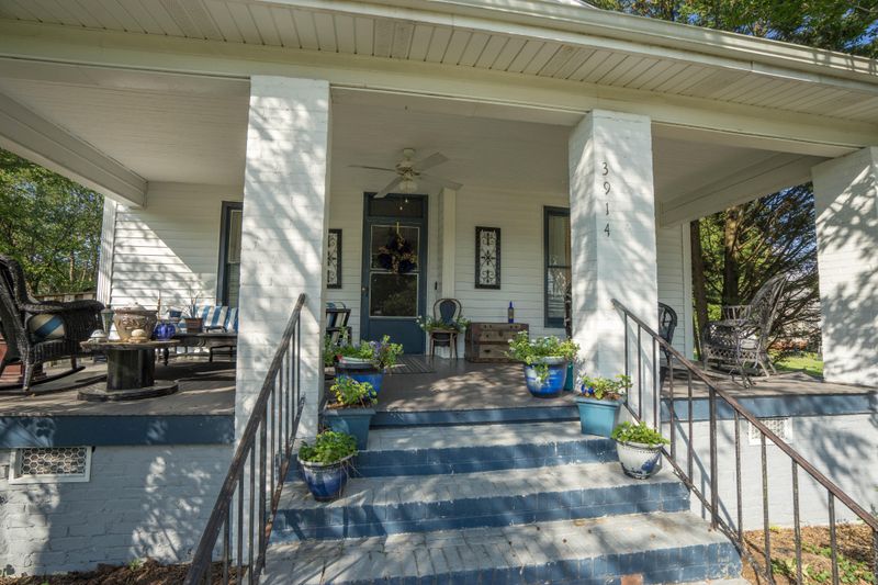 3914 Whittle Springs Rd, Knoxville, TN 37917