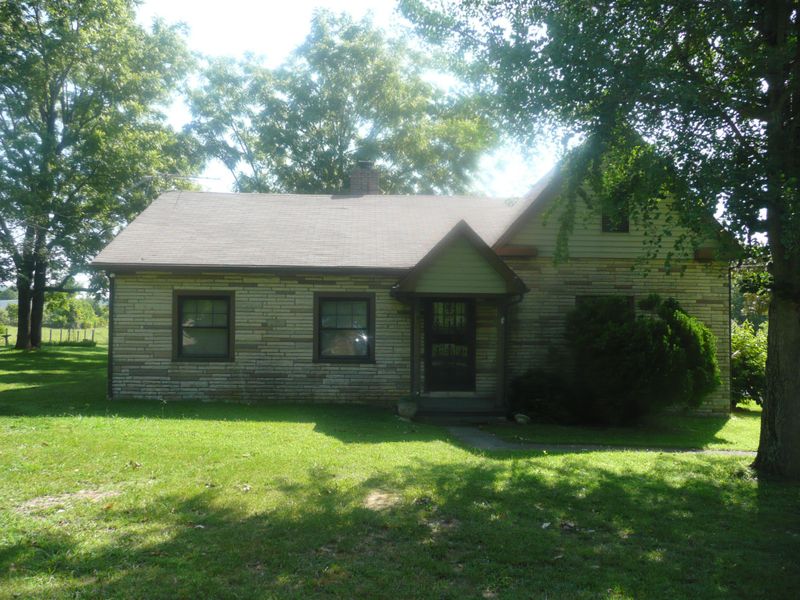 2712 Ellistown Rd, Knoxville, TN 37924