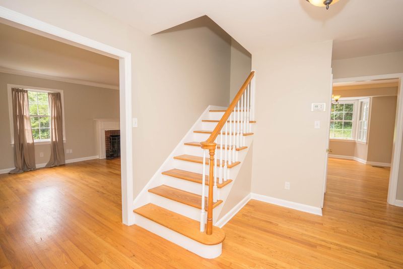 1437 Whitower Dr, Knoxville, TN 37919