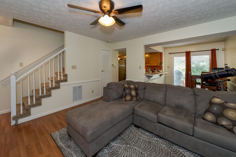2012 Hyde Park Ln, Knoxville, TN 37921