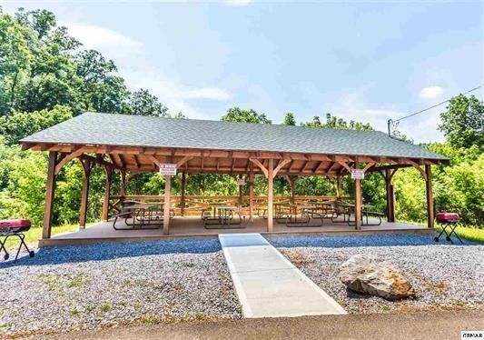 11101 Eagle Springs Rd, Sevierville, TN 37876