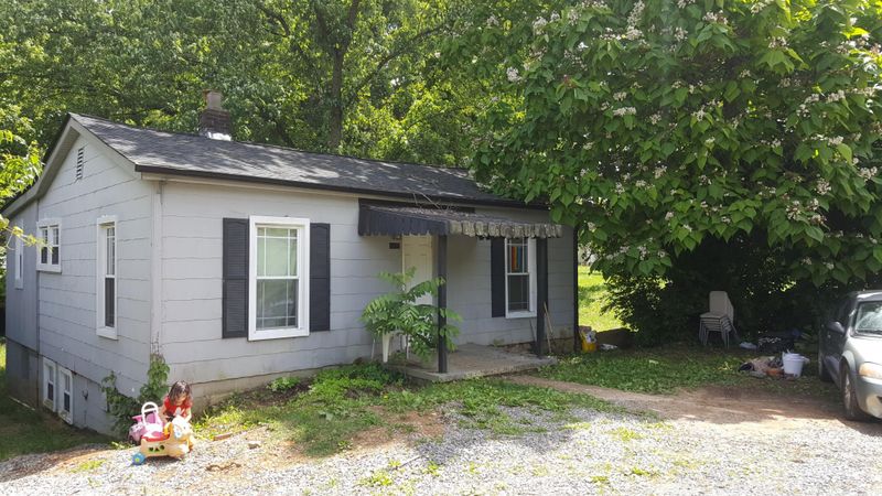 3200 Keith Ave, Knoxville, TN 37921