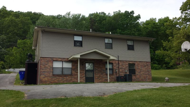 6836 Langston Dr, Knoxville, TN 37918