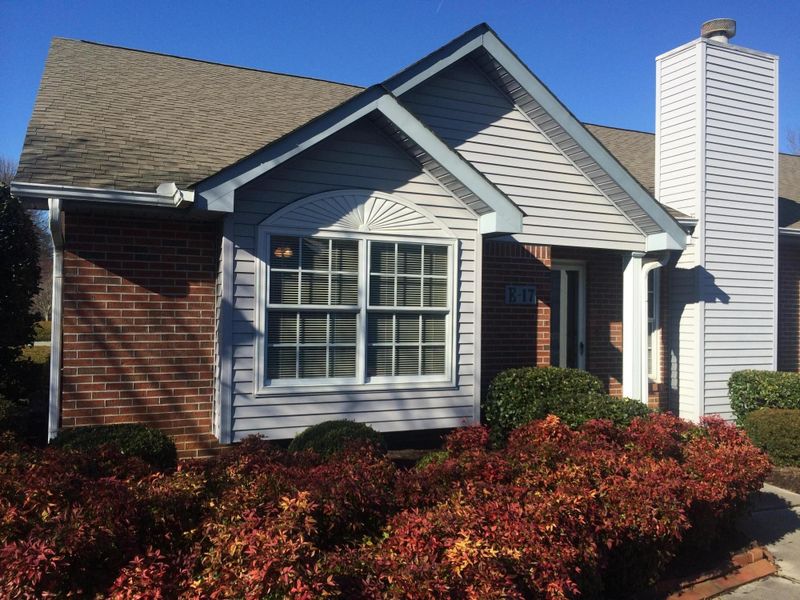 805 Cedar Ln #17E, Knoxville, TN 37912