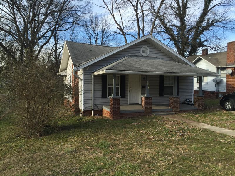 2715 Lay Ave, Knoxville, TN 37914