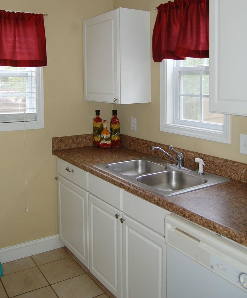 1131 W Parkway Ave, Knoxville, TN 37912