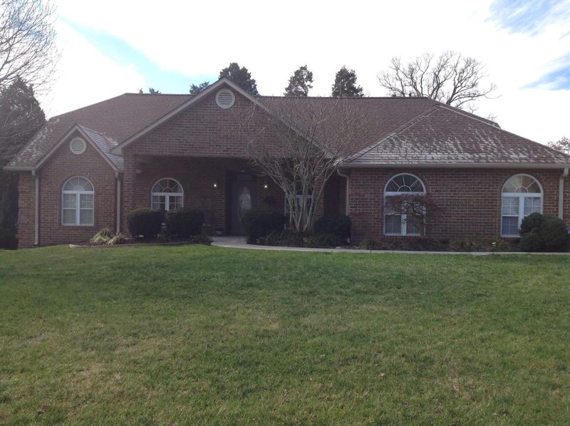 7807 Twin Maple Dr, Knoxville, TN 37938