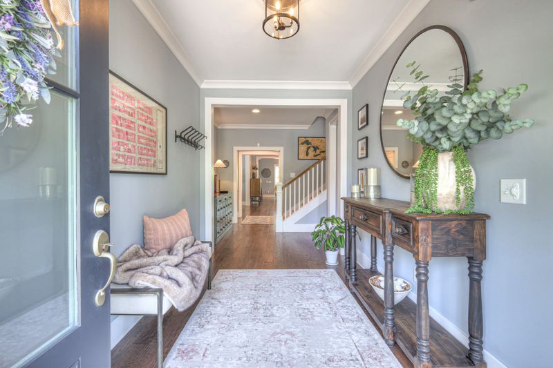1069 Memorial Dr, Franklin, TN 37064