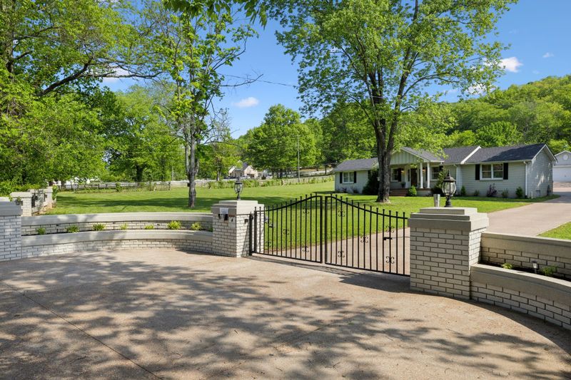 6991 Old Hickory Blvd, Whites Creek, TN 37189
