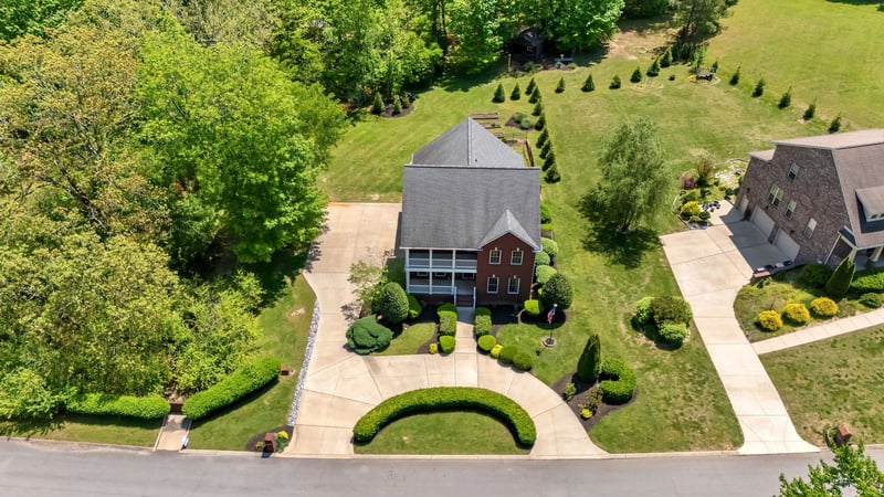 1012 Carrs Creek Blvd, Greenbrier, TN 37073