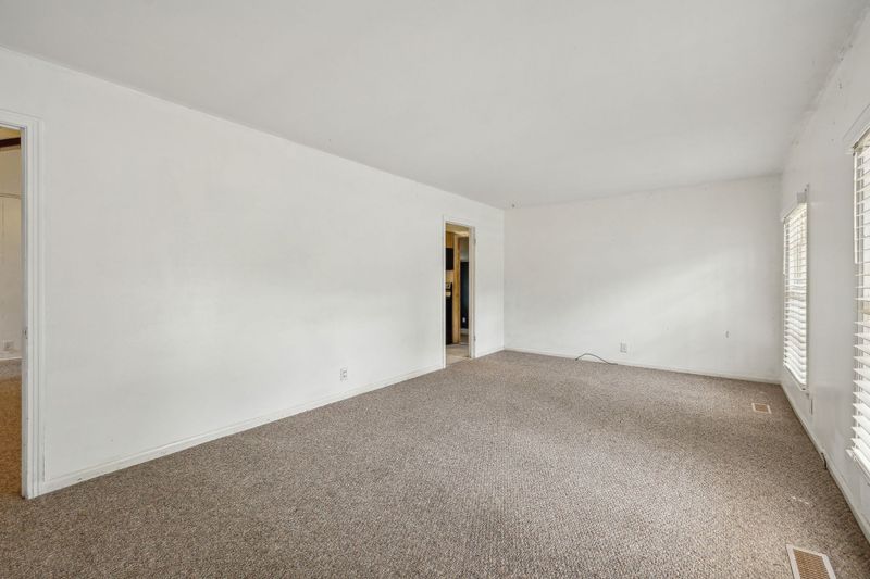 1902 Ransom Dr, Murfreesboro, TN 37130