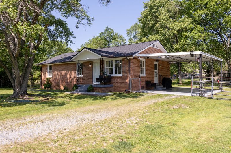 6721 Keystone Dr, Murfreesboro, TN 37129