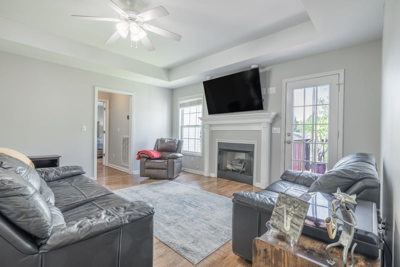 111 Riverbend Dr, Pegram, TN 37143
